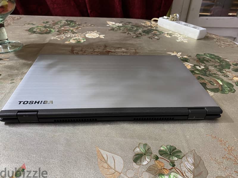 Toshiba Core I5 5th generation touchscreen 1