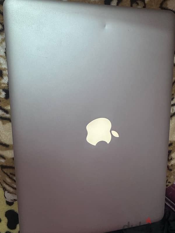 MacBook pro 2011 1