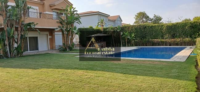 فيلا فاخرة بإطلالة خلابة على البحيرة في Lake View