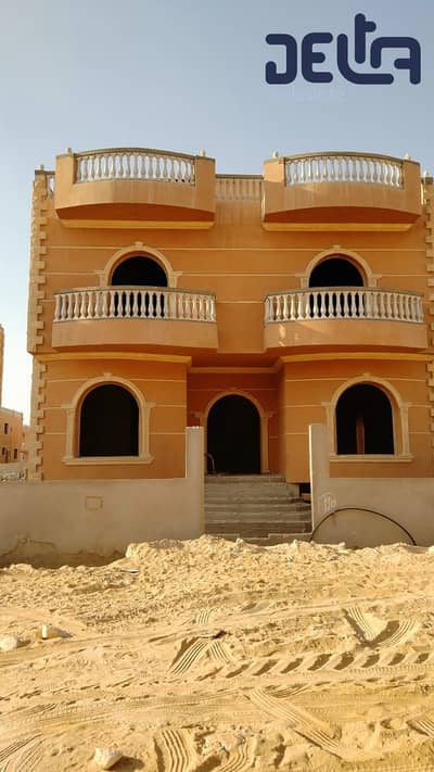 فيلا للبيع كمبوند ميديا هايتس (الاعلاميين) بجوار مول مصر وبالم هيلز والمدينة التعليمية