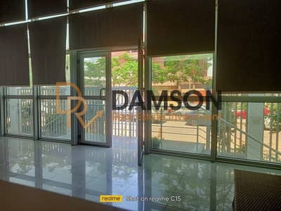 Administrative office 1050 m², super-lux finish, prime location for rent