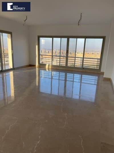 Standalone Villa for sale 4 Bedrooms with Garden Private Pool in Uptown Cairo - Mokattam