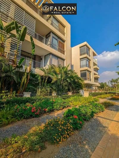 For sale, an apartment , with a 50% discount for cash, in Taj City, on the Suez Road, in front of Cairo Airport, minutes from Nasr City a
