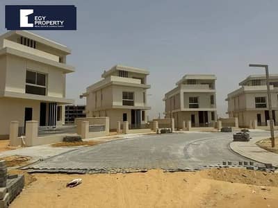 Villa For Sale Fully Finished Very Prime location in Cairo Gate - 6th of October