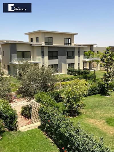فيلا للبيع 5 غرف مع غرفة مربية استلام فوري بموقع مميز و فيو تحفة في سوان ليك ريزيدنس  Swanlake Residence