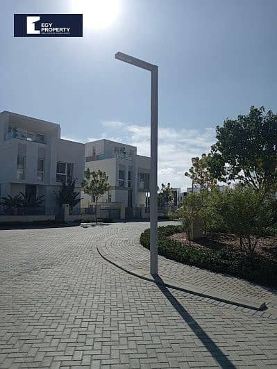 6 Bedrooms 1,135 sq.M Villa for sale 118,000,000 EGP in Cairo Gate, Sheikh Zayed