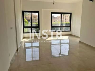 Apartment 2Bed Finished with ACs and Special Price in Fifth Square