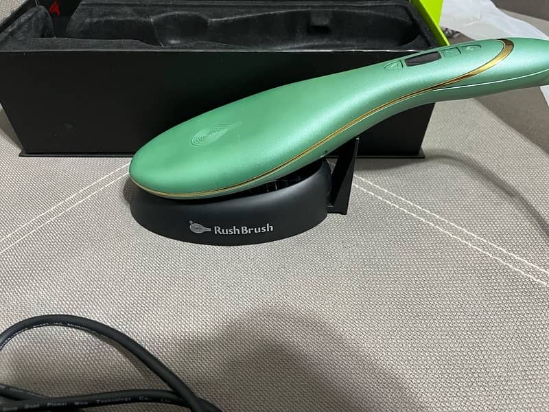Rush Brush-Straightening Brush s3 1