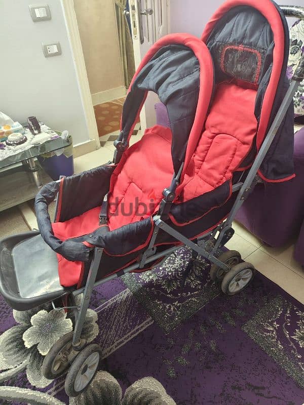 عربية اطفال تؤام 4