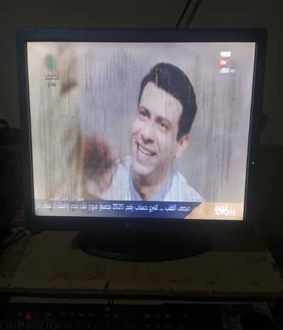 تحف و انتيكات مجموعة مع بعض