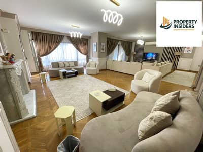 شقة للايجار 275م في شارع مصدق الرئيسي