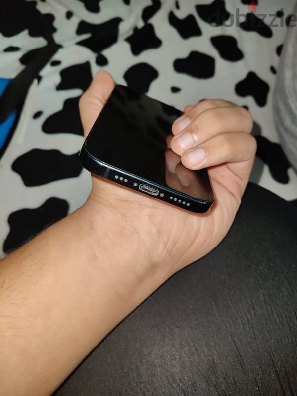 iPhone 15 3