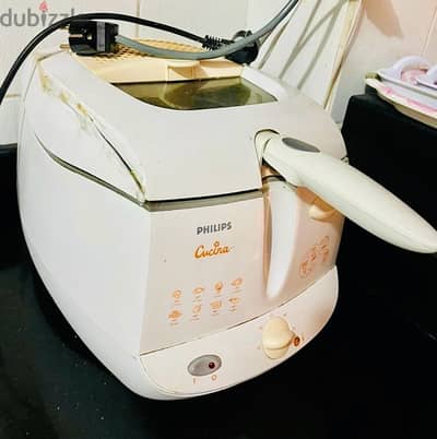 قلايه كهربائيه ماركة فليبس و خلاط بروان وماكينة قهوه تركى