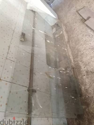 باب زجاج سيكوريت