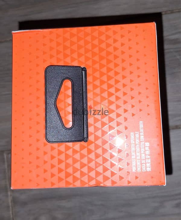 JBL Flip 5 Waterproof Portable Bluetooth Speaker 1