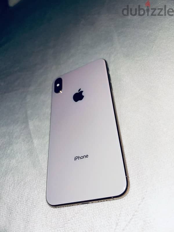 iPhone Xs Max 1