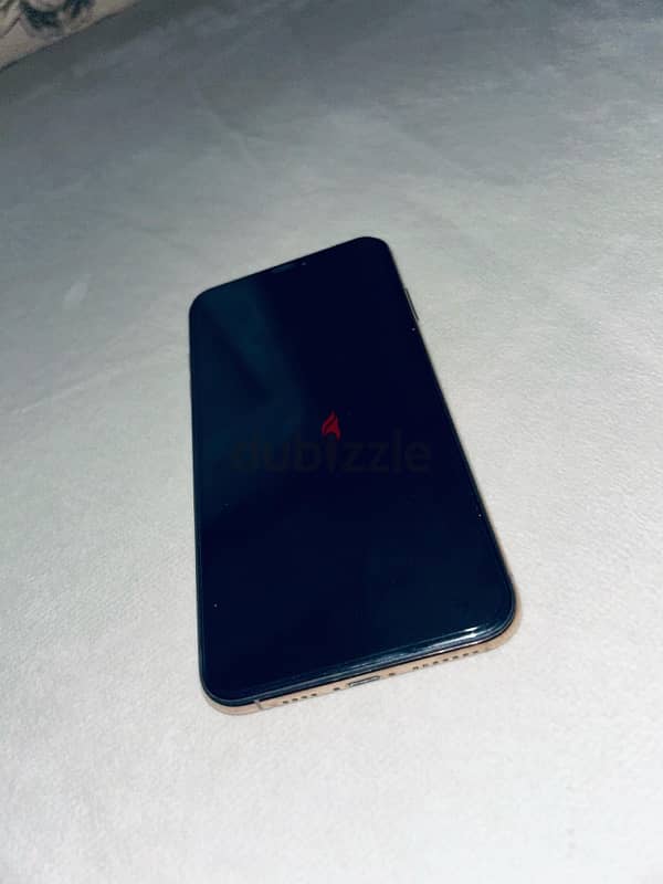 iPhone Xs Max 4