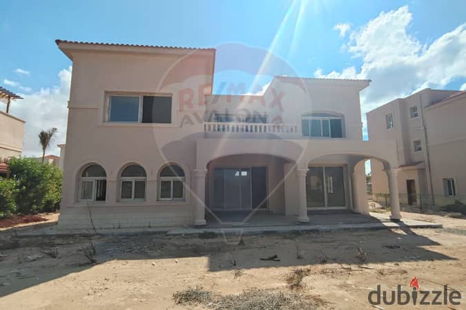 Standalone Villa with Open View Over Maria Lake & Golf in (V3 Alex West – Saint Catherine)