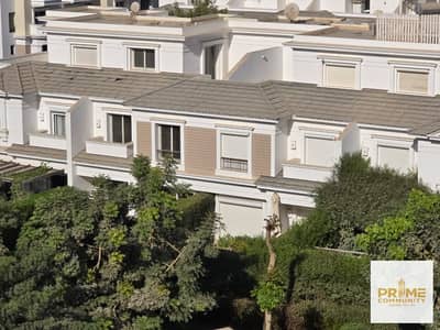 Townhouse middle in amazing location for sale by the lowest price in mountain view October park 6 October city