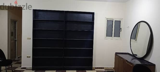 مكتبة كبيرة مقاس 480*280