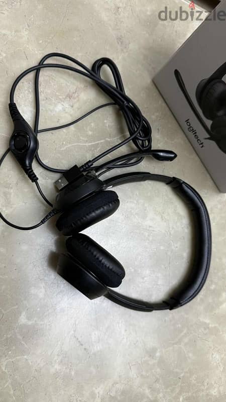 Logitech H390 [never been used] 1