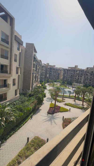 239 urgent in the treasure compound of Gardens October
