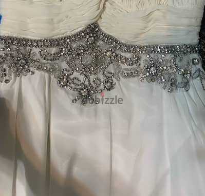 فستان فرح او كتب كتاب تم ارتداؤه مرة واحدة من تركيا مقاس medium