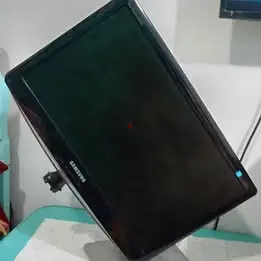 شاشة سامسونج بحالة الجديد65052280941569125