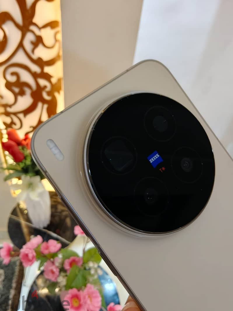 Vivo X300 pro 4
