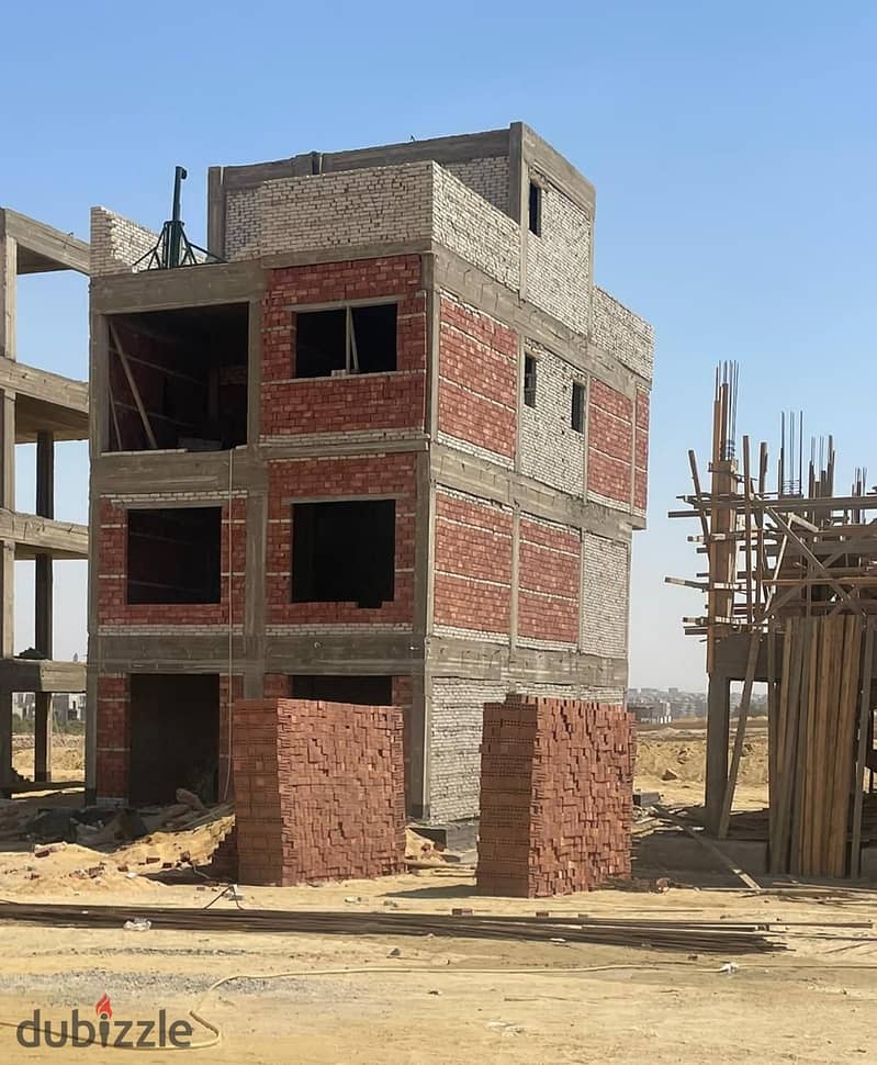 4 Bedrooms 293 sq.M Townhouse for sale 15,350,000 EGP in Montania Compound, Sheikh Zayed