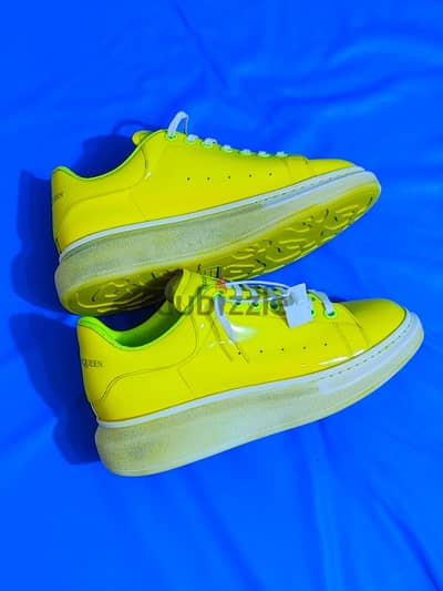 Alexander McQueen Sneakers 40 size original جزمه أليكسندر أورچينال ٤١