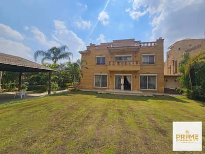 فيلا رائعة تشطيب الترا سوبر لوكس بموقع مميز وجاردن كبيرة للبيع برويال سيتي الشيخ زايد Villa for sale in royal city in Zayed city