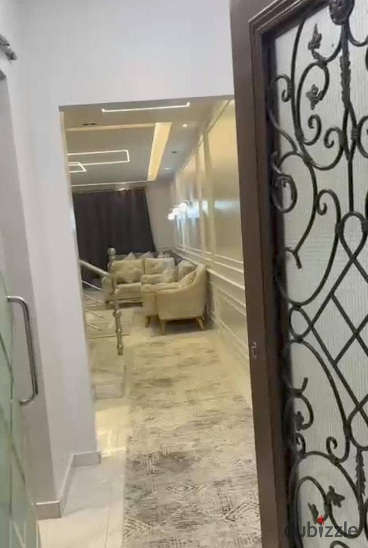 4 Bedrooms 200 sq.M Townhouse for sale 17,000,000 EGP in Continental Gardens Compound, Sheikh Zayed