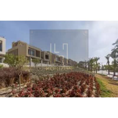 فيلا 5غرف و ناني بيع كمبوند  بالم هيلز نيو كايرو التجمع الخامس القاهرة الجديدة  Villa sale Palm Hills New Cairo