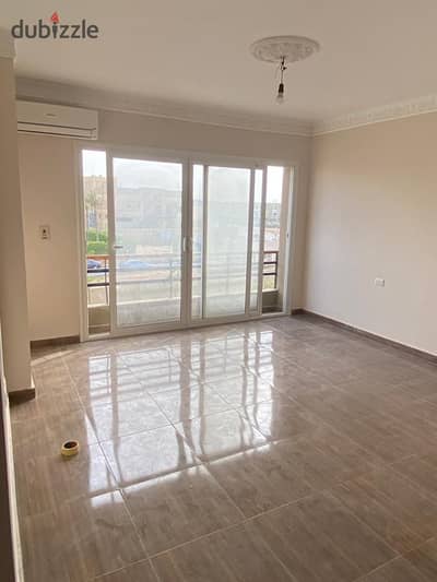 apartment for rent in the square 185m with kitchen and AC'S with land scape view