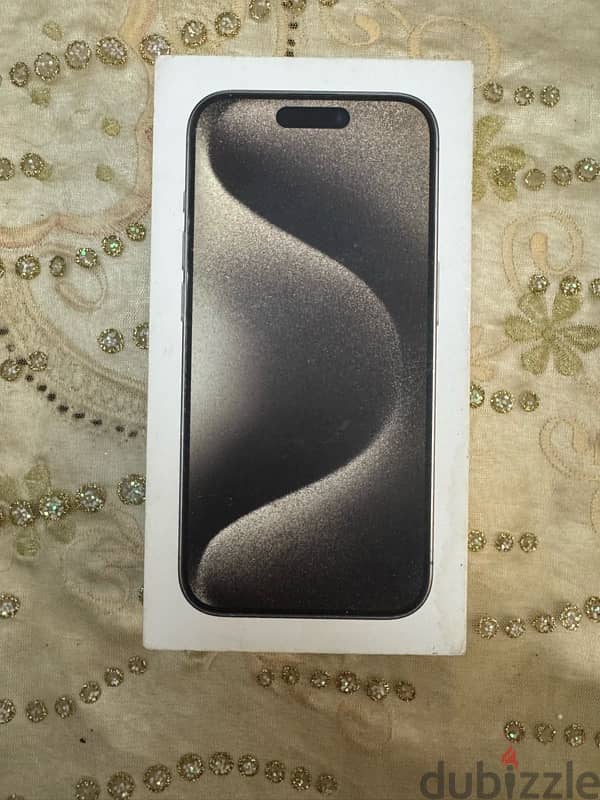 iPhone 15 pro natural titanium 4