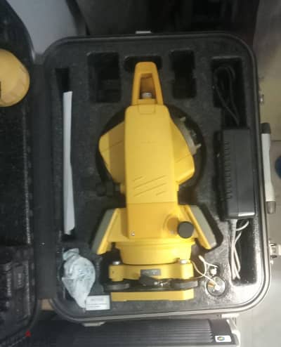 توتال استيشن Topcon