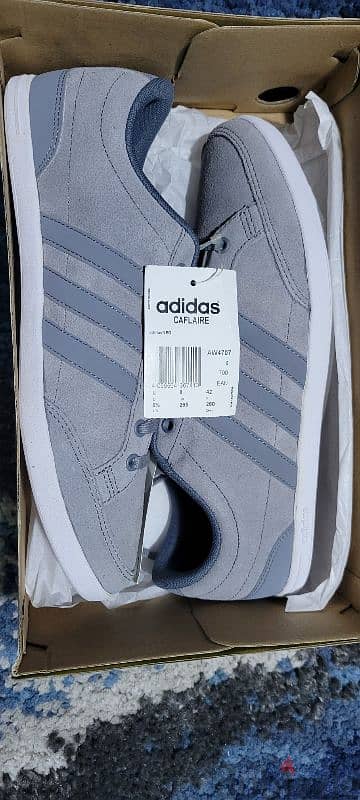 Adidas men's shoes with box 42