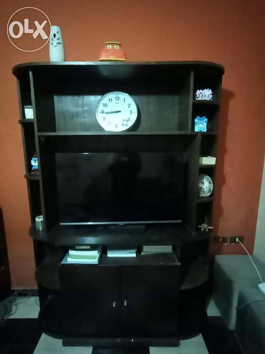 Bookshelf and tv table 1