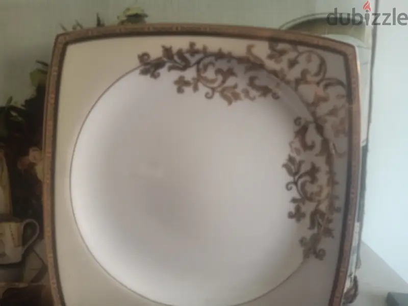 طقم سفره ١٣١ قطعه65054070569602122