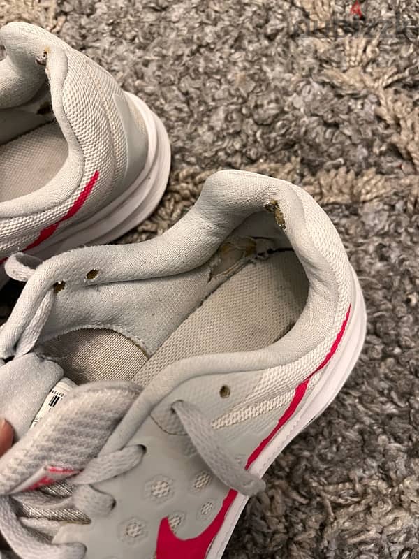 Nike running shoes 8