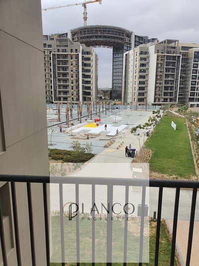 Studio مفروش اول سكن فرش راقي في ابراج زد الشيخ زايد بالقرب من جامعه القاهره وأركان مول