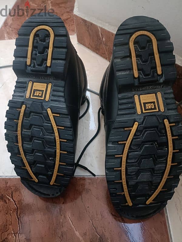 caterpillar shoes 3