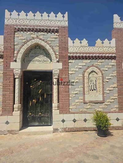 مدفن للبيع مساحه 40 متر مدافن القاهره الجديده أول طريق القطاميه العين السخنه بعد بوابه رسوم القطاميه ب 8 كيلو أمام العاصمة الاداريه مرخص كامل البناء والتشطيب استلام فوري المعاينة مجانا
