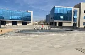 بسعر لقطة عيادة للايجار في مول ويست بارك