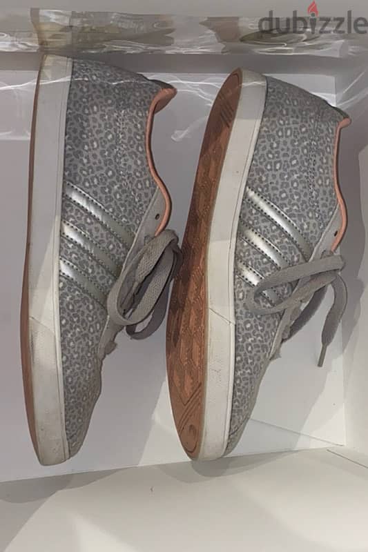 Adidas shoes size 38 2