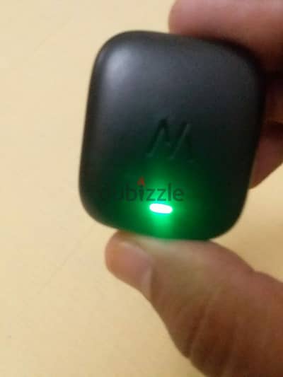 بطارية whoop 4.0 لقياس معدلات الصحة العامة.