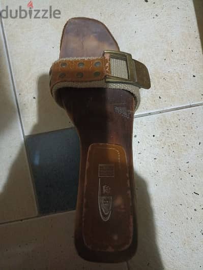 صنادل مستورده مستعمله بحاله جيده