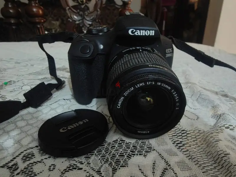 Camera Canon EOS 2000D65055010483201120