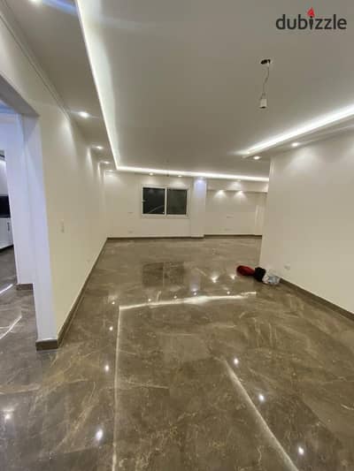 شقة للايجار في كمبوند ذا سكوير 210 م اول سكن بتنشطيبت راقيه التجمع